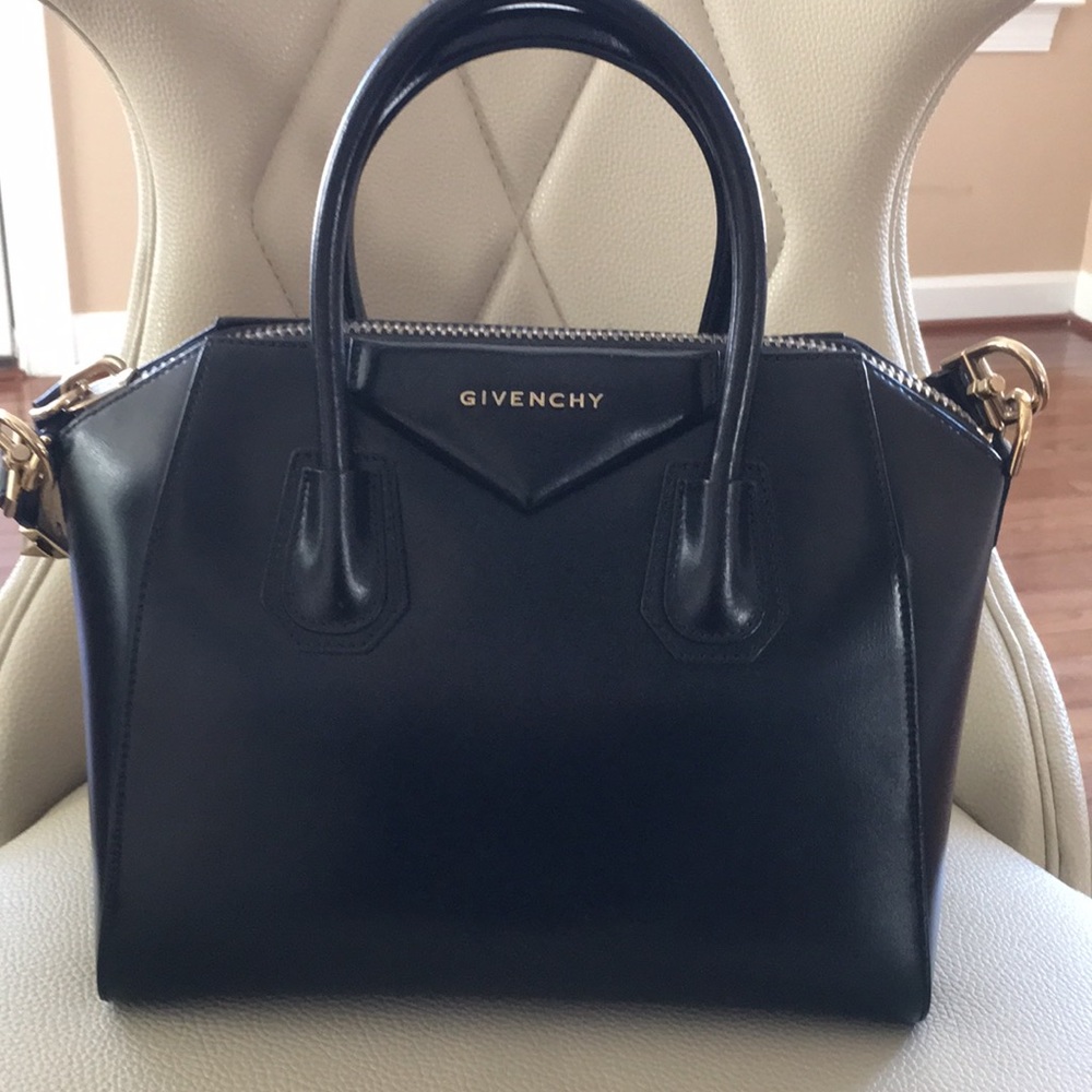 Givenchy Antigone black size small